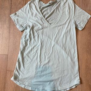 Lululemon T-shirt